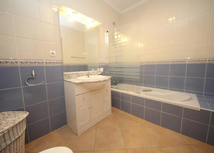 Jm - St James, Com Wifi, Piscina A 50 Mt Da *